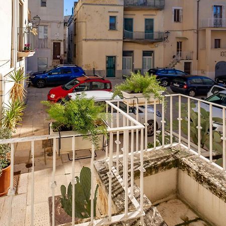 Antiche Mura Apartments"Cielo Di Puglia" -2 Matrimoniali, Cucina E Terrazzo 투리 외부 사진