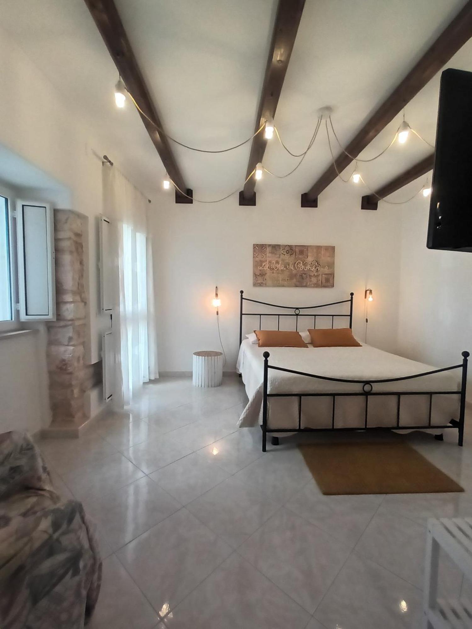 Antiche Mura Apartments"Cielo Di Puglia" -2 Matrimoniali, Cucina E Terrazzo 투리 외부 사진