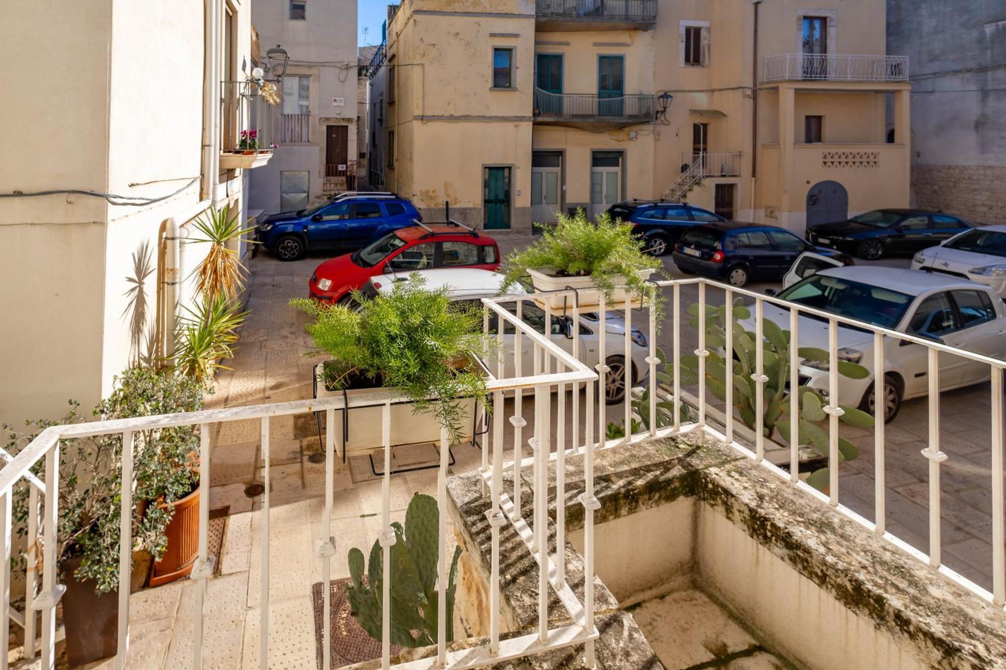 Antiche Mura Apartments"Cielo Di Puglia" -2 Matrimoniali, Cucina E Terrazzo 투리 외부 사진