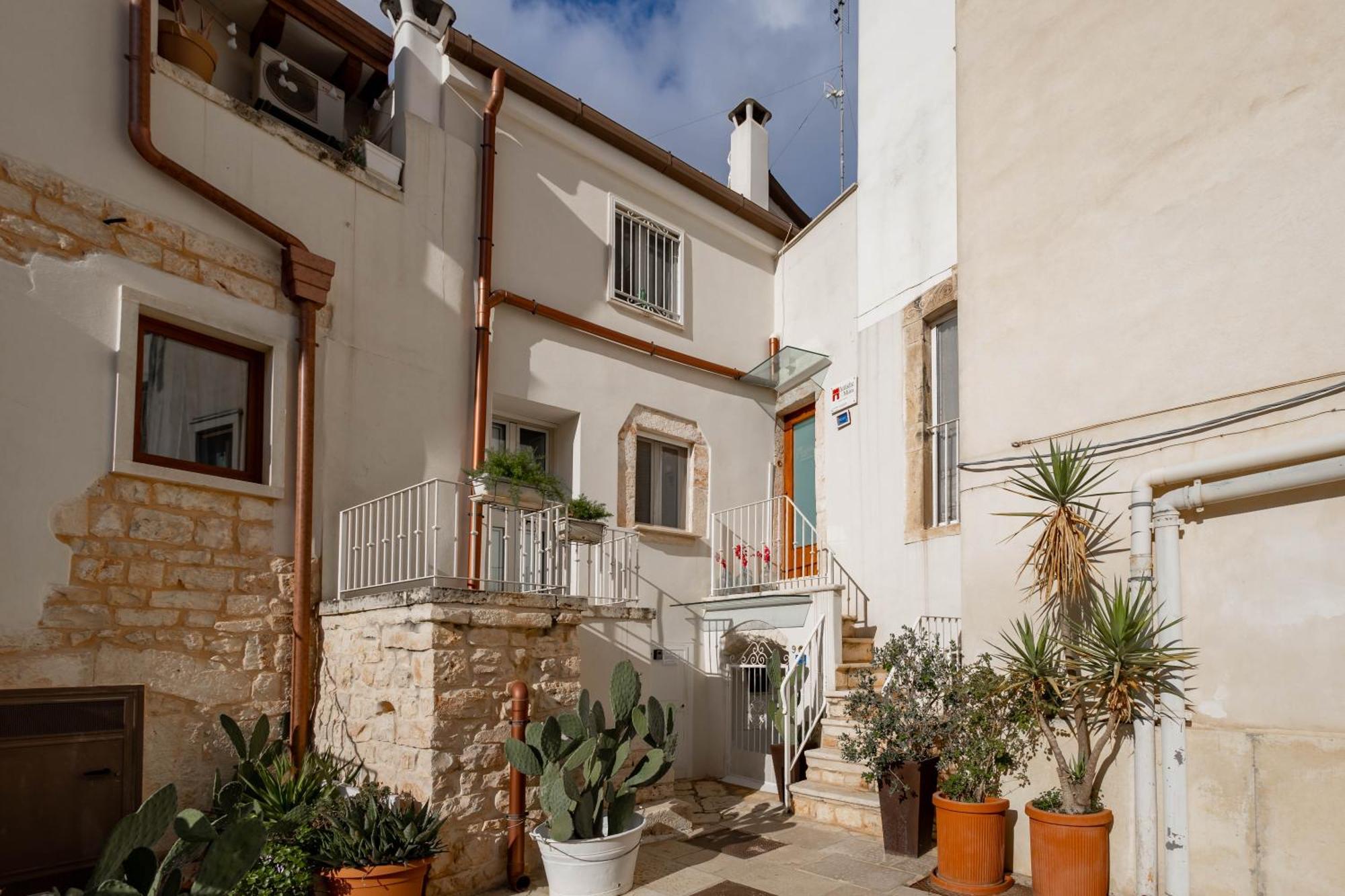 Antiche Mura Apartments"Cielo Di Puglia" -2 Matrimoniali, Cucina E Terrazzo 투리 외부 사진